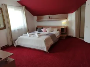 GreenWood Residence - Room
