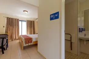 Novena Palms Motel - Room