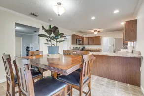 Tranquil Coden Retreat: 10 Mi to Dauphin Island! - Interior