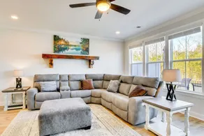Lake Greenwood Getaway w/ Docks & Waterfront Views - Interiør