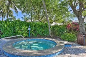 9 Mi to Beach: Naples Golf Getaway w/ Pool Access! - Interiør
