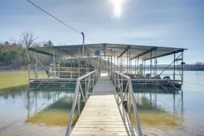 Lake & Trail Access: Cape Fair Cottage w/ Deck - Interiör