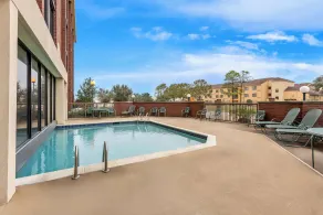Sonesta Essential Houston Hobby Airport - Pool