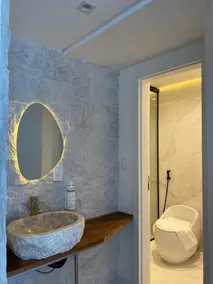 Up Hotel Boutique - Bathroom