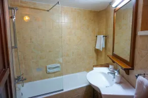 Omodos Village Houses - Bathroom