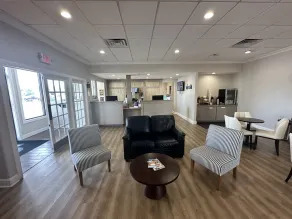 Days Inn by Wyndham Adel I-75 - Lobby