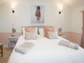 Penrhyn Barn - Room