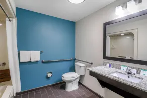 Clarion Inn & Suites DFW North - Chambre