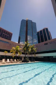 Bishop Suites Downtown Honolulu - Pool