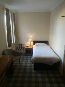 The Windsor Hotel - Zimmer