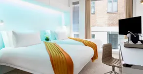 St Martins Lane London - Room