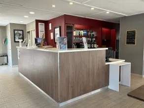 Campanile NATURE - Moulins Avermes - Reception