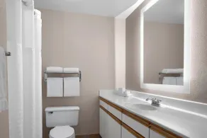 Larkspur Landing Extended Stay Suites Sacramento - Salle de bain