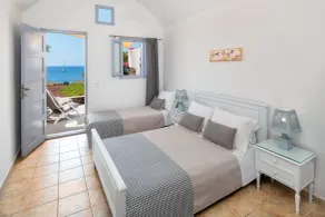 Akrotiri Hotel - Room