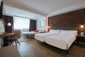 Yomo Centric - Room