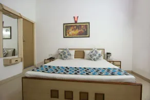 Hotel Riya Palace - Idgah Railway Station Agra - Room