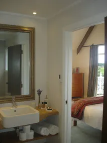 Country Homestead at Black Sheep Farm - Bathroom