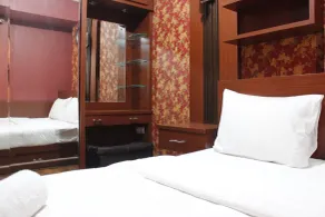 Parquette 2BR Gateway Ahmad Yani Cicadas Apartment - Værelse