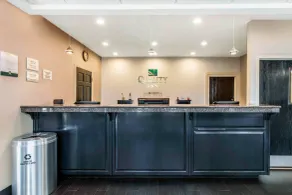 Quality Inn Memphis Airport - Lobby