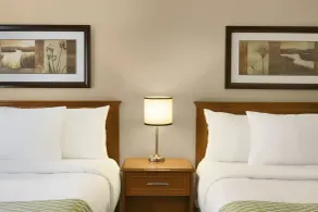 Colonial Square Inn & Suites - Chambre