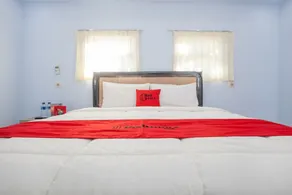 RedDoorz near Banyuwangi Kota Train Station - Chambre