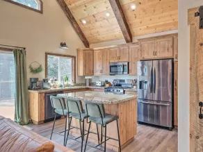 Woodsy Retreat: Modern Mi-Wuk Village Cabin! - Interior