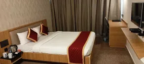 ICON Express by BHAGINI Hoodi - Room