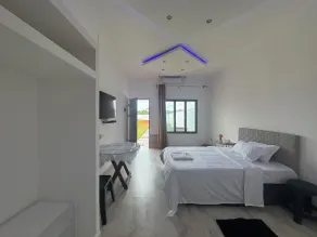 Mangungumete Motel - Room