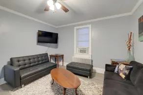 6 Mi to Historic Leesburg: Apt w/ On-site Dining - Innenbereich