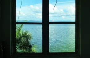 Sandakan Backpackers Hostel - Vue de la chambre