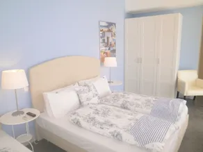 Homely Studios - Rom