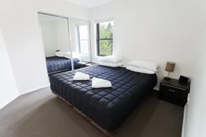 Bluegum Apartments - Room