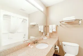 Days Inn & Suites by Wyndham Beeville - Bad