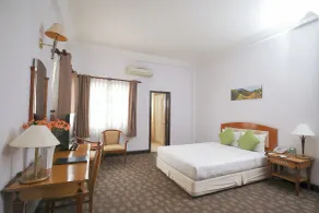 Liberty Hotel Saigon Parkview - Chambre