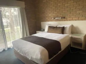 Lake Edge Resort - Zimmer