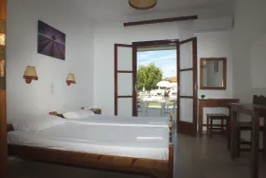 Tzilios Studios - Chambre