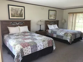 M-22 Inn Suttons Bay - Zimmer