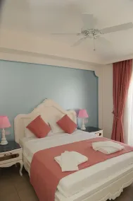 Montebello Deluxe Hotel - Værelse