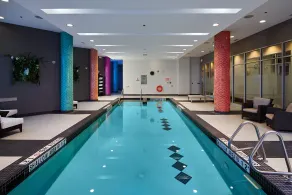 Grey Eagle Resort - Piscine