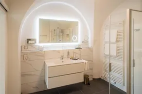 Schloss Hotel Colmdorf - Bathroom