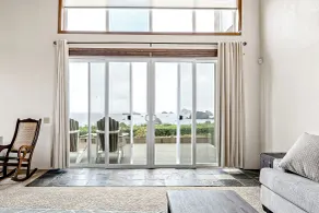 4BR Oceanfront Oasis w/ Patio, Views & Games - Innenbereich