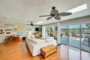 Dock & Kayaks: Lake-view Home, 29 Mi to Notre Dame - Interior