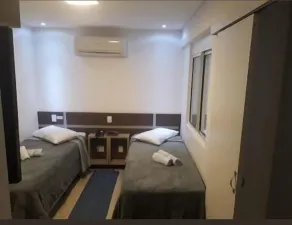 Hollyster Hotel - Habitación