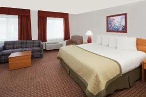 Baymont by Wyndham St. Joseph/Stevensville - Room