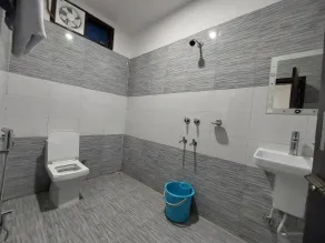 Sneha Bhawan Kaziranga - Bathroom
