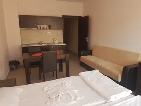 Sea Breeze Pomorie - Camera