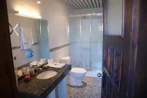 Club Aquarium - Baño