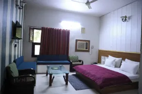 Shri Neha Hotel & Restaurant - Habitación
