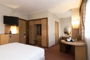 Mercure Roma West - Room