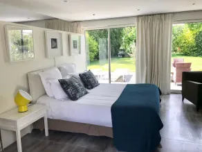 Les Arbres Rouges - Habitación